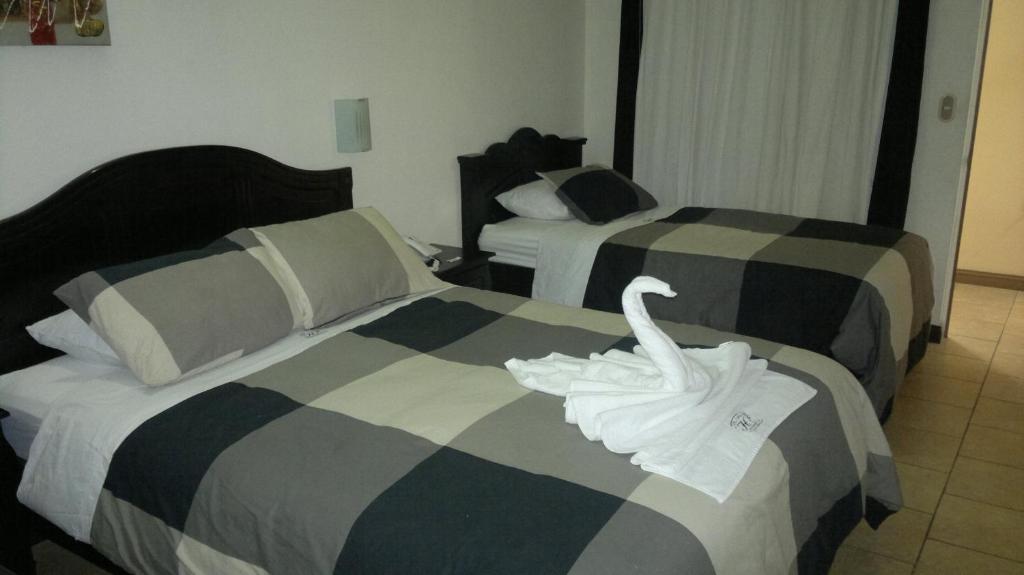 Hotel Eskalima Αλαχουέλα Εξωτερικό φωτογραφία