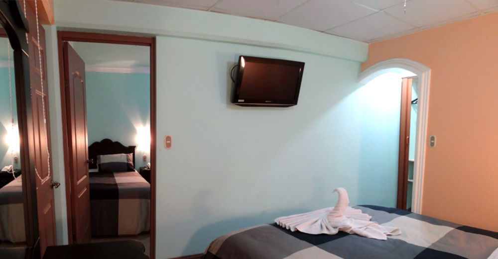 Hotel Eskalima Αλαχουέλα Εξωτερικό φωτογραφία