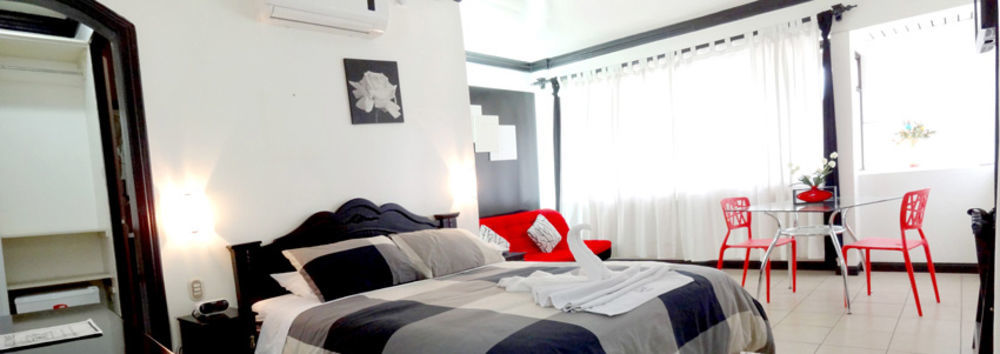 Hotel Eskalima Αλαχουέλα Εξωτερικό φωτογραφία